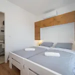 In Tatil Evi
