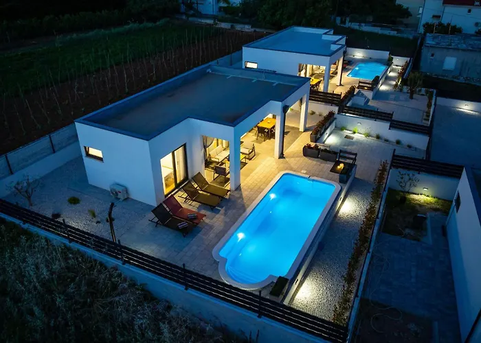 Feriehus Cozy In *