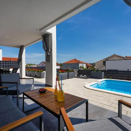 Holiday home Amazing In With Private Swimming Pool, Be Inside Or Outside Posedarje