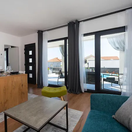 Amazing In With Private Swimming Pool, Be Inside Or Outside * Posedarje